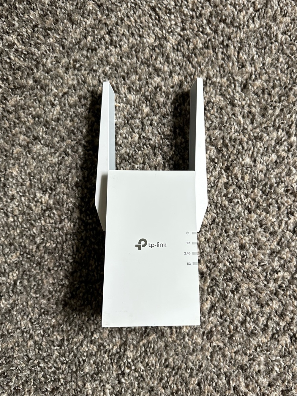 TP-Link Router with Range Extender - Picture 4 of 5